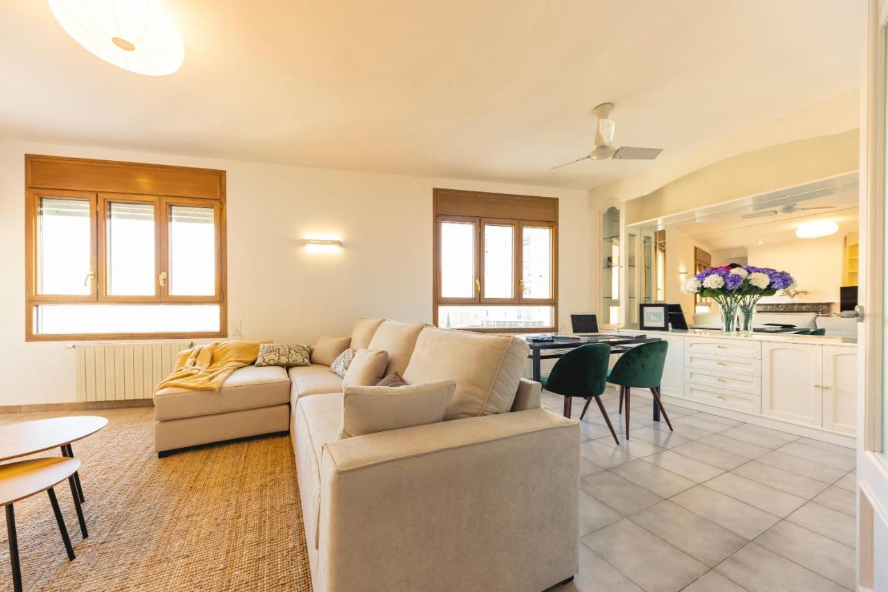 Bravissimo El Lleo, Bright 4-Bedroom Apartment 赫罗纳 外观 照片