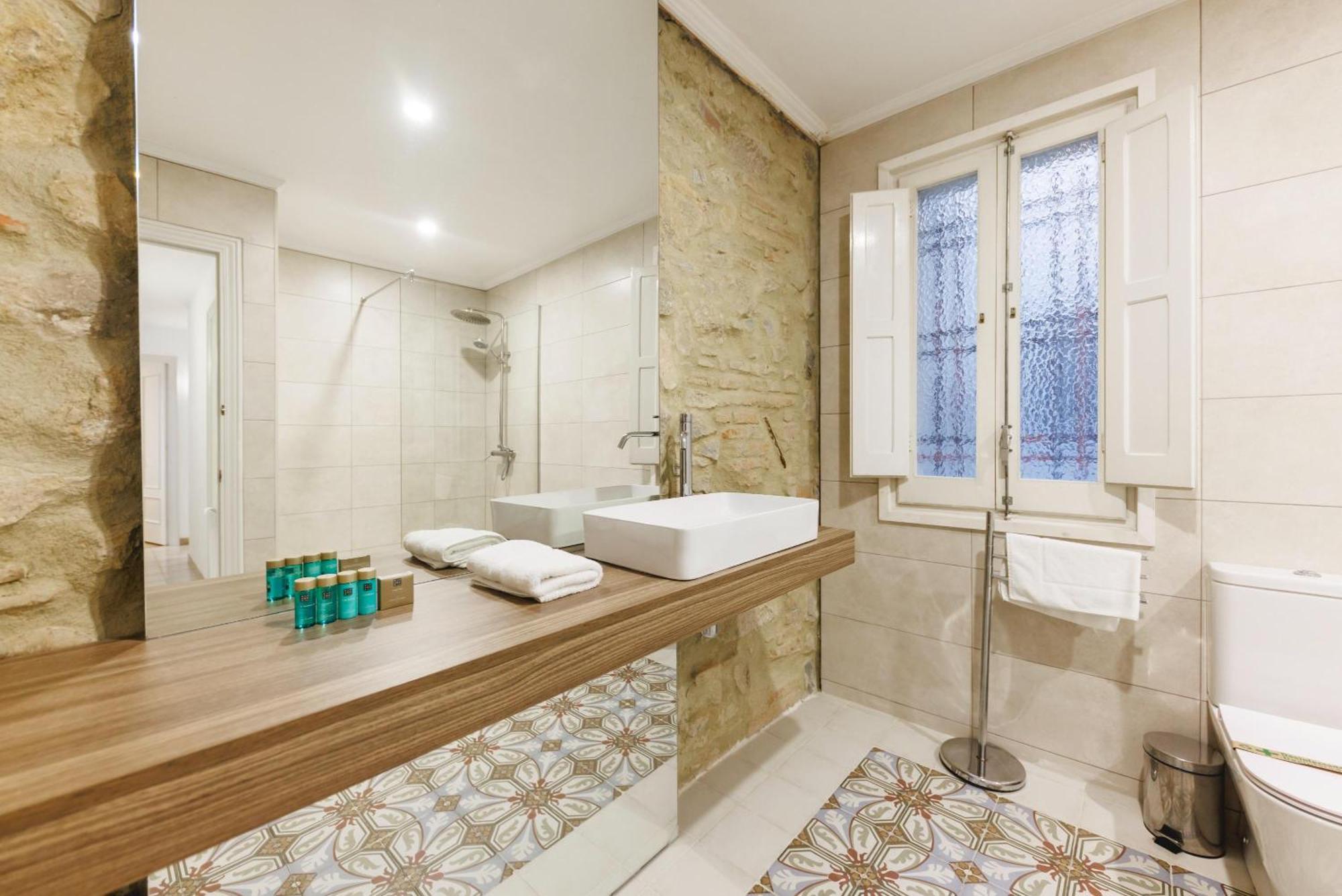 Bravissimo El Lleo, Bright 4-Bedroom Apartment 赫罗纳 外观 照片